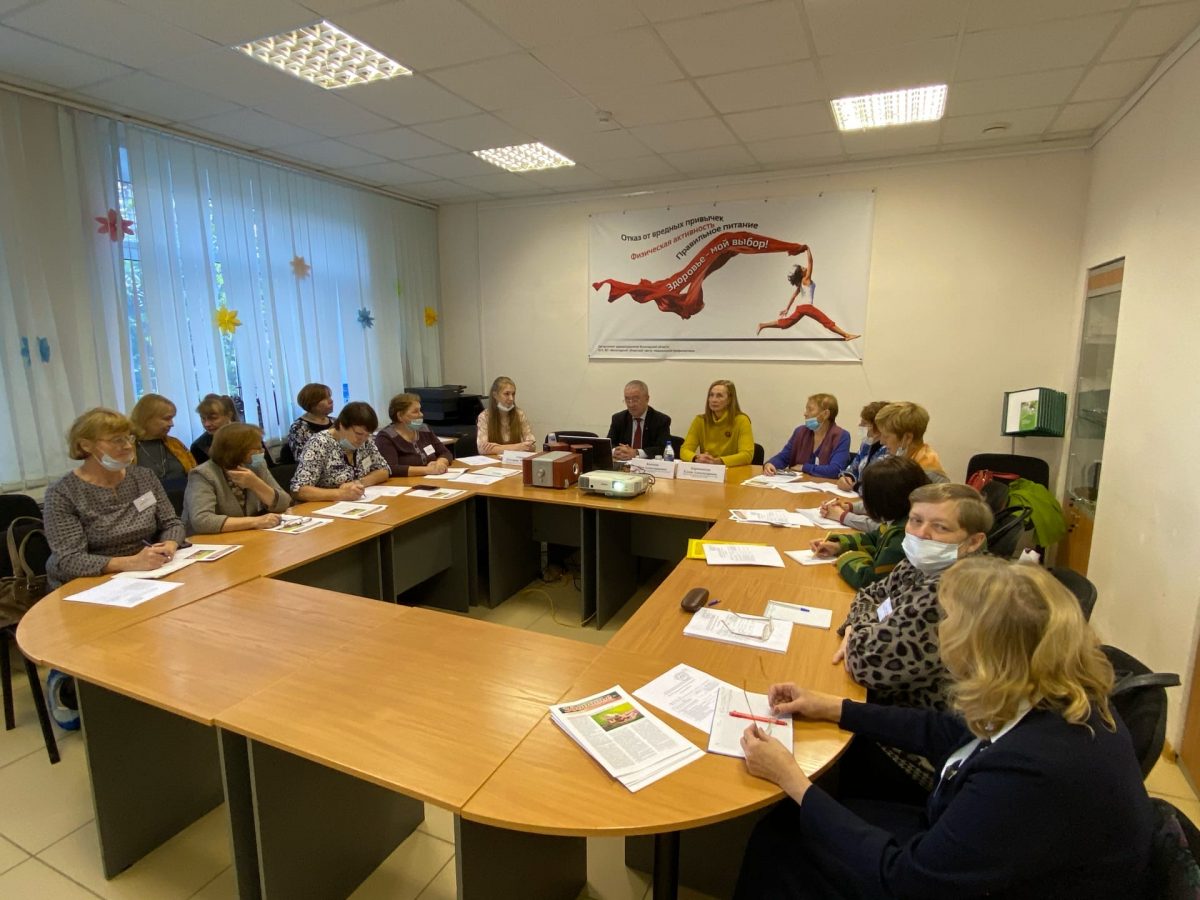 Реализация проекта «Школа долголетия» продолжается в ЦАД «Забота» Комплексного центра